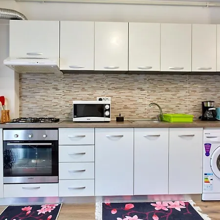 Promenada 2 Navodari