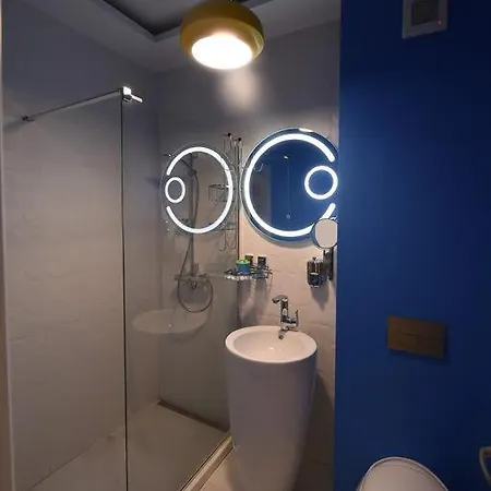 Promenada 2 * Navodari