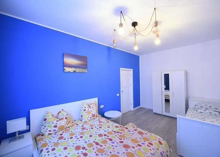 Promenada 2 * 那沃达利