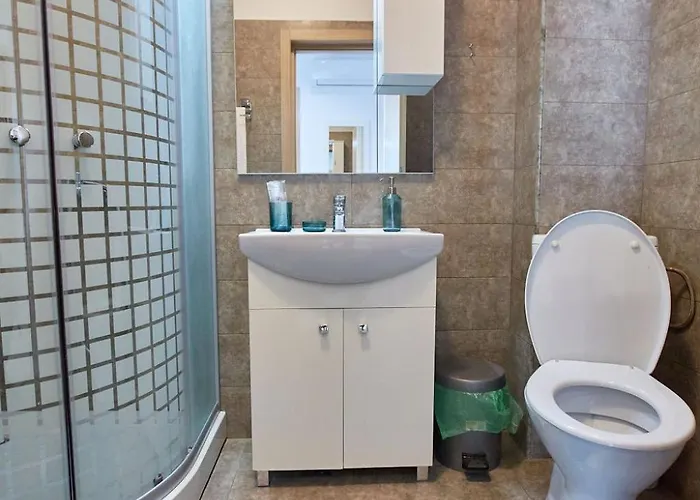 公寓 Promenada 2 *